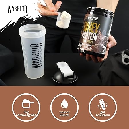Warrior Whey Proteinpulver 500g (Schoko-Brownie) – muskelaturaufbau & Regeneration – Protein-Shake mit BCAAs, kohlenhydratarm & lecker – 20 Portionen für Fitness, Training & Sporternährung