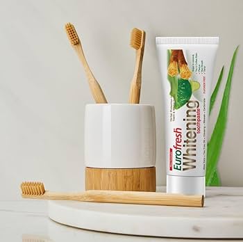 Farmasi Eurofresh Whitening Zahnpasta mit Miswak – 112 g